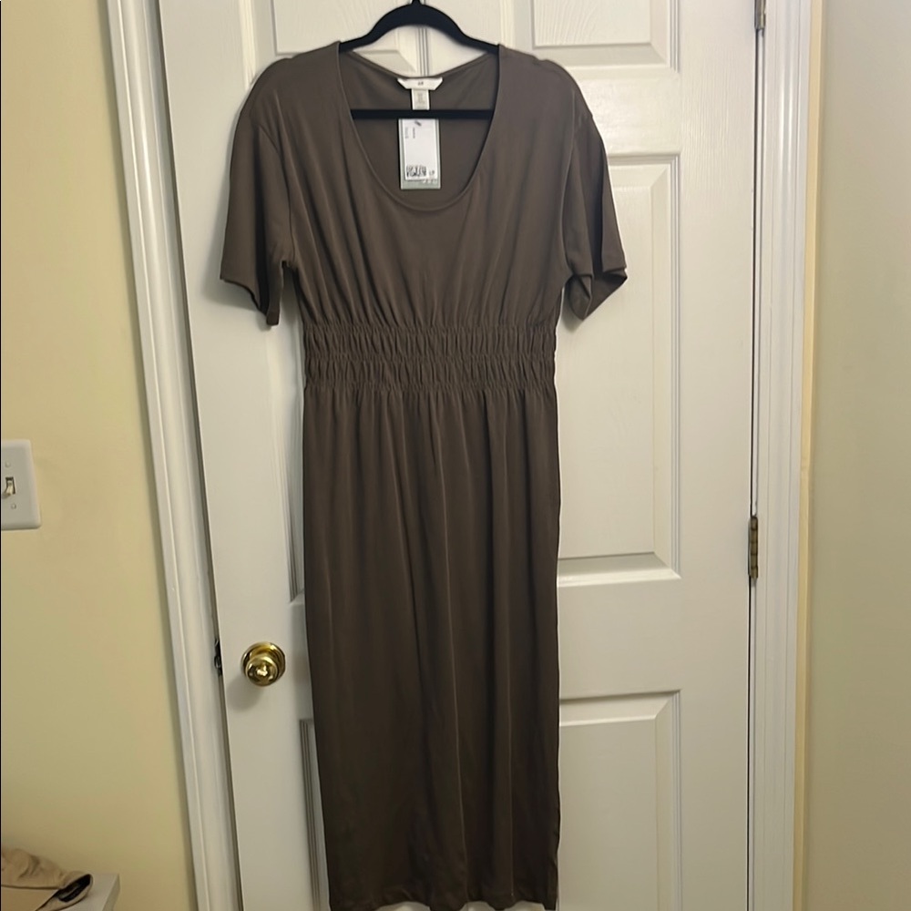 H&M brown, short sleeve smocked waist maxi dress